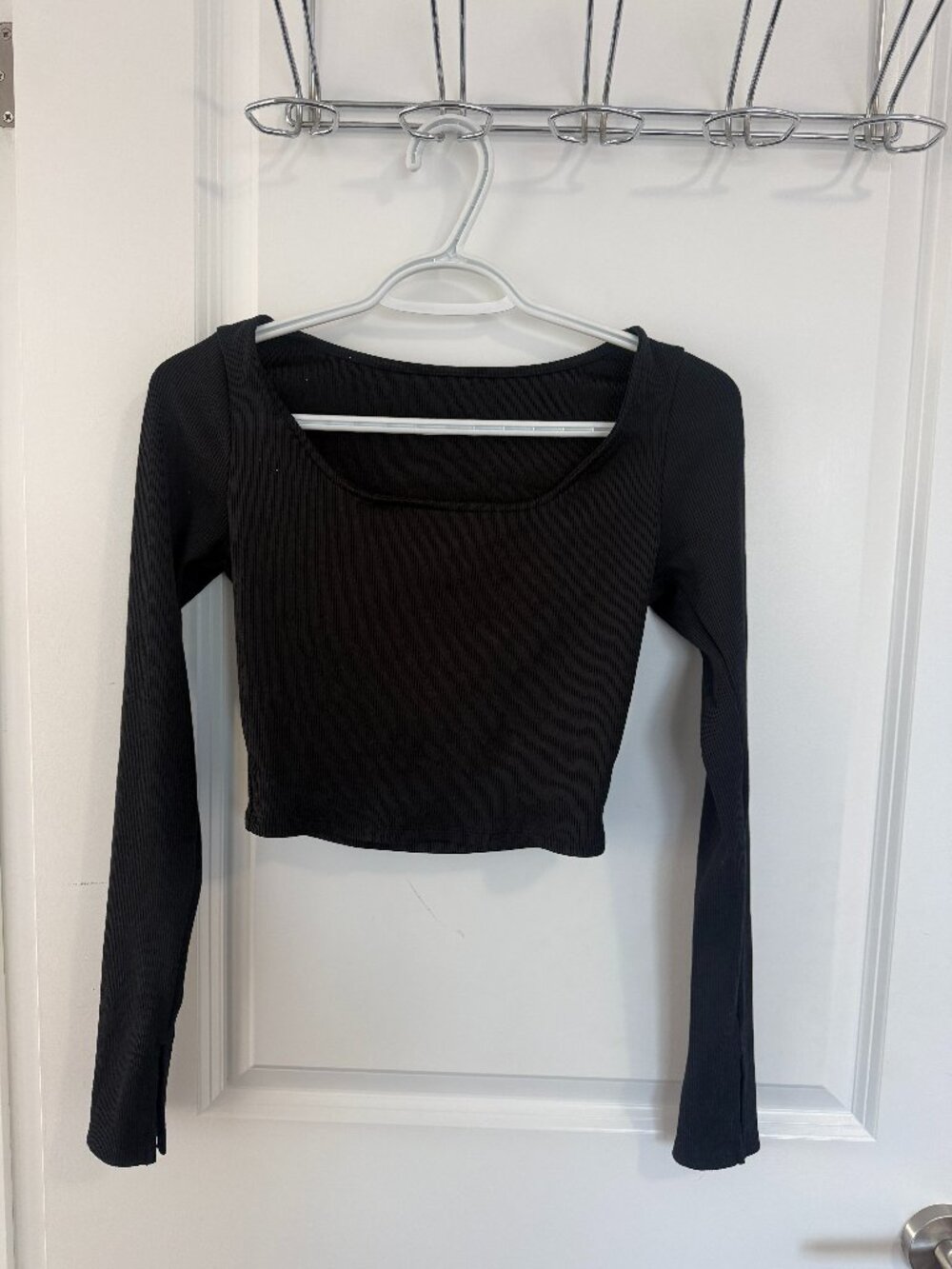 Black Alo Cropped Longsleeve- size small